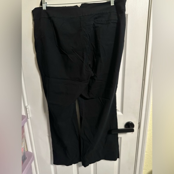 Lane Bryant Right Fit (Blue Circle) Brown or Black Slacks Size 4 & 5 (20 or 22) - Picture 11 of 12